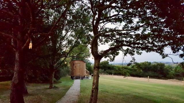 Hare's Hut Holiday home *